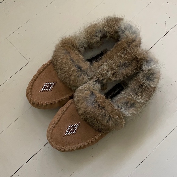manitoba mukluks Shoes - Rabbit Fur lined Moccasins